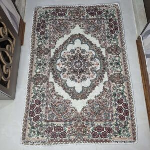 روفرشی 1/5 متری مخمل زرکدار طرح حوض نقره رنگ کرم کد نیولفر 004