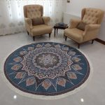 رومیزی روفرشی گرد 2 در 2 طرح خورشید رنگآبی نفتی