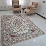 روفرشی 6 متری طرح نایینی رنگ کرم مخمل زرکدار