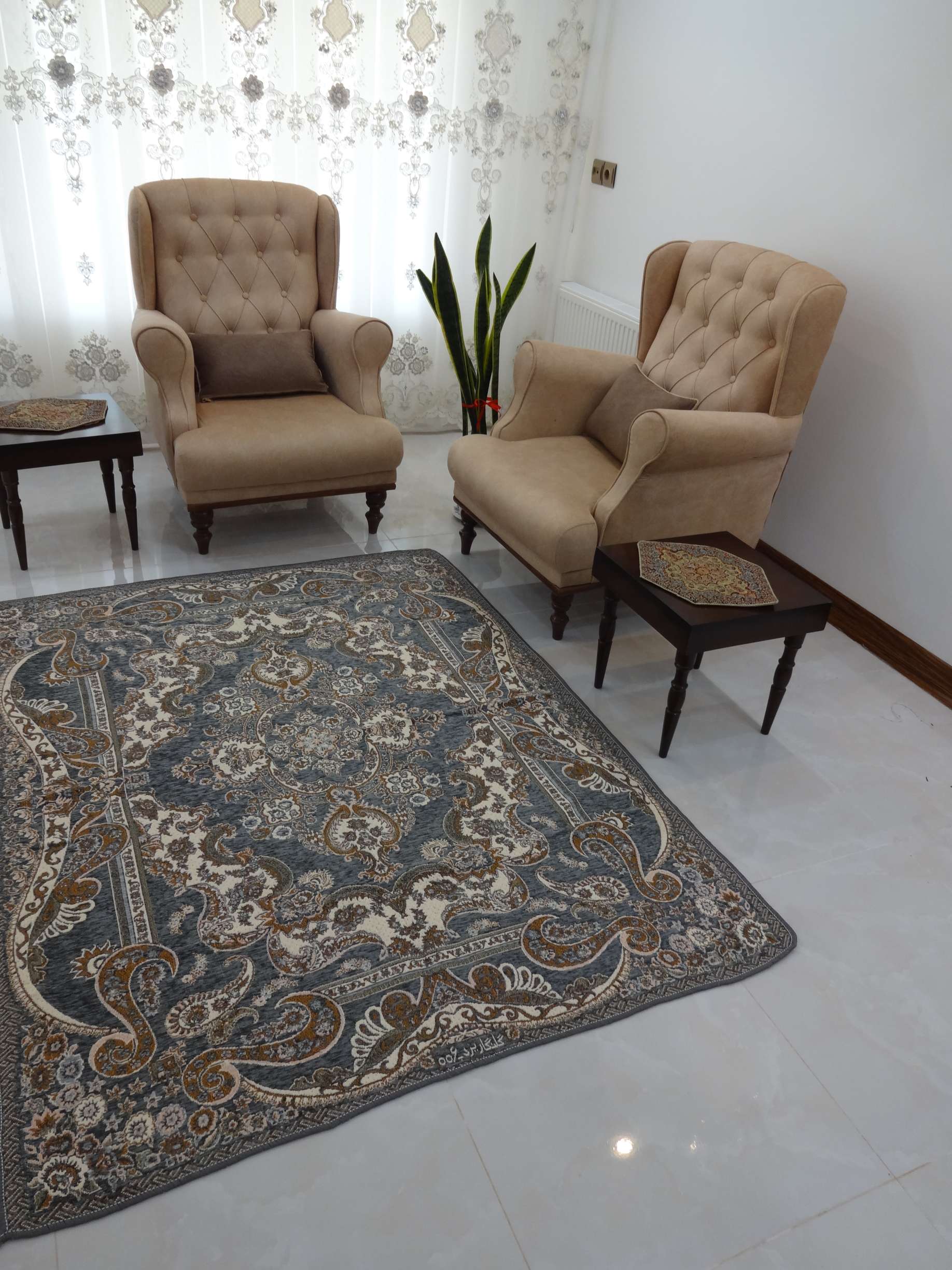 Compress_۲۰۲۳۰۳۲۲_۱۸۵۰۳۱_1333 روفرشی 3 متری طرح بهار رنگ طوسی