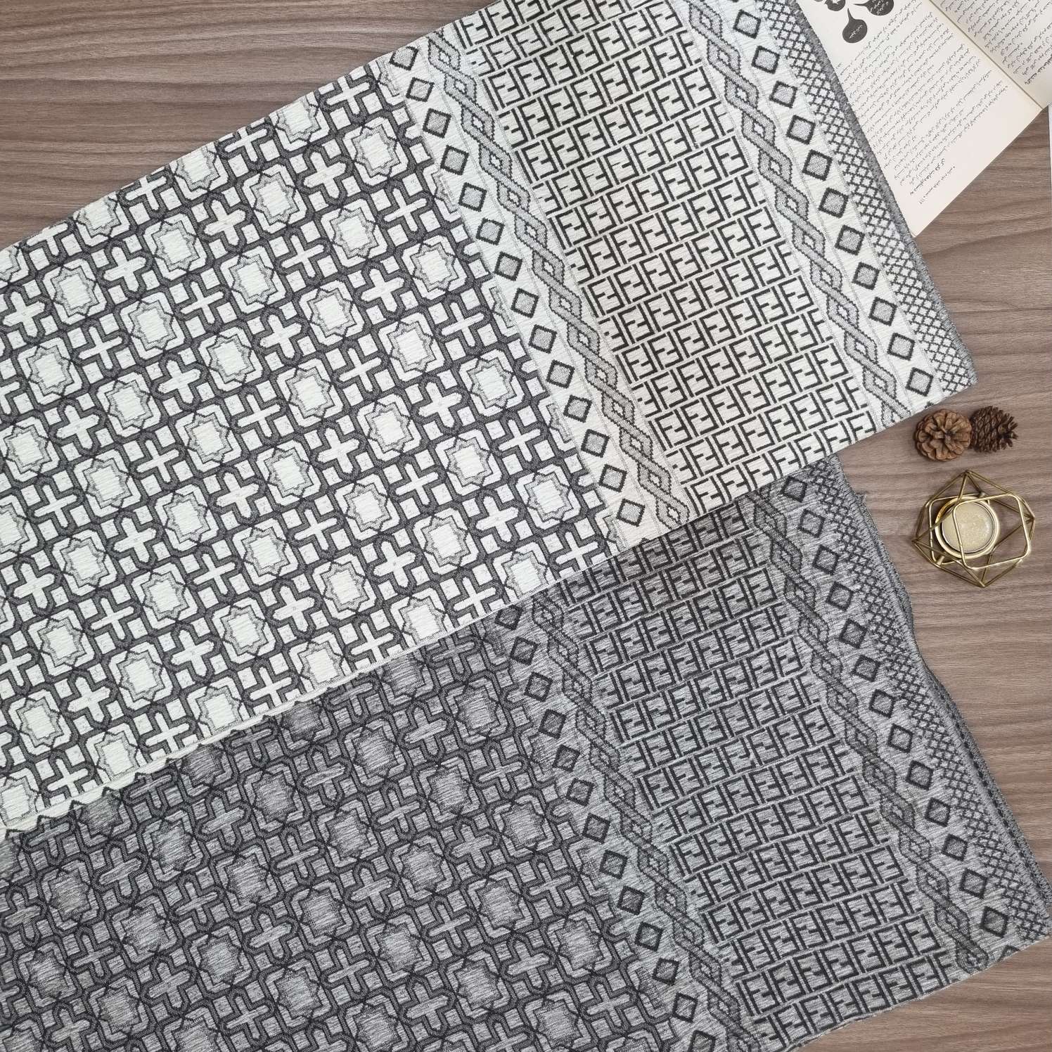 Compress_۲۰۲۵۰۹۰۱_۲۱۱۳۳۴_4953 زیرسفره 3 متری مخمل طرح سیمین کد 020 - Image 1