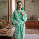 حوله لباسی لارج L طرح بهار دارای رنگبندی