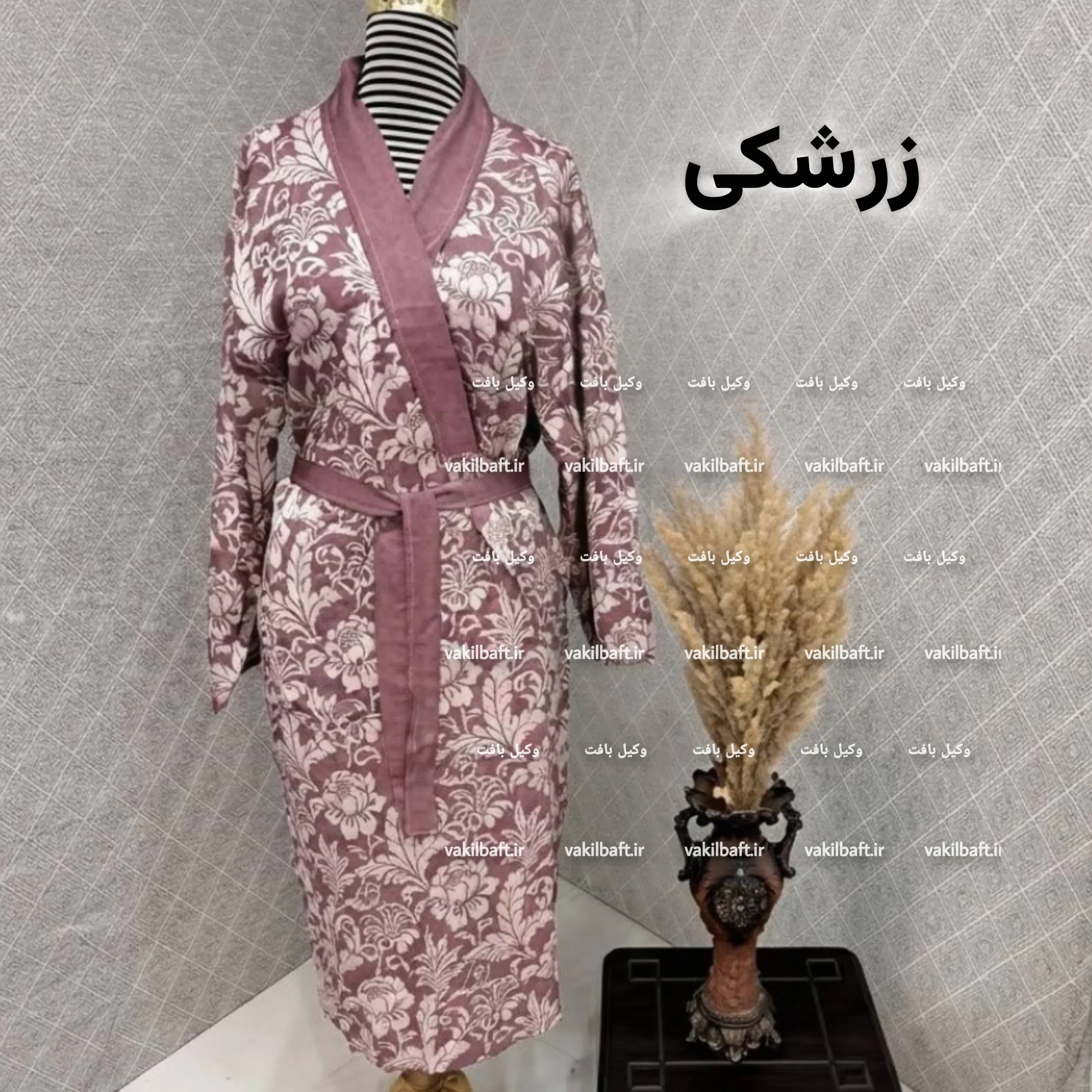 InShot_20260903_133741585_11zon حوله لباسی لارج L طرح تابان دارای رنگبندی - تصویر 1